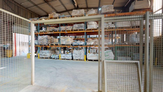 Real-Photograph-of-Warehouse-650x366.jpg